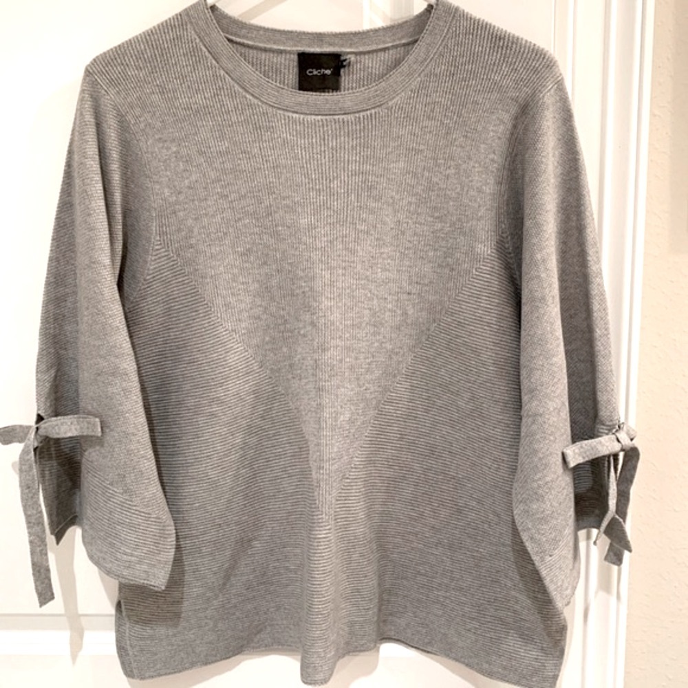 Cliche Gray Ribbed Bow Sleeve Tunic Sweater Size Medium New
